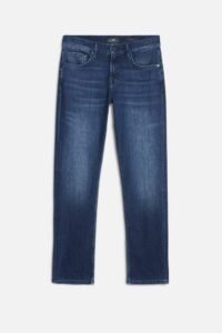 Slim Fit Men’s Denim Jeans – Premium Stretch Comfort